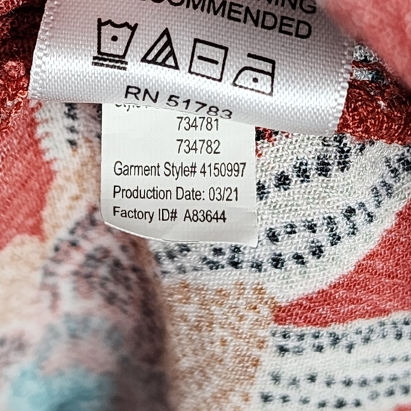 Maurice's Floral Open Front Short Flutter Sleeve Cardigan Women's 1X - Picture 16 of 16